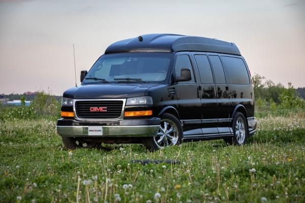 Из грузового фургона в люксовый шаттл: опыт владения GMC Savana Explorer 4х4